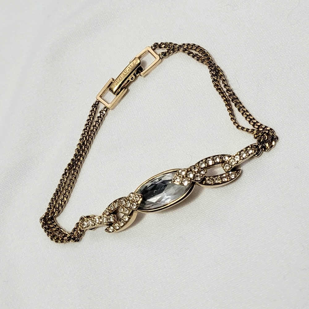 • givenchy bracelet •
